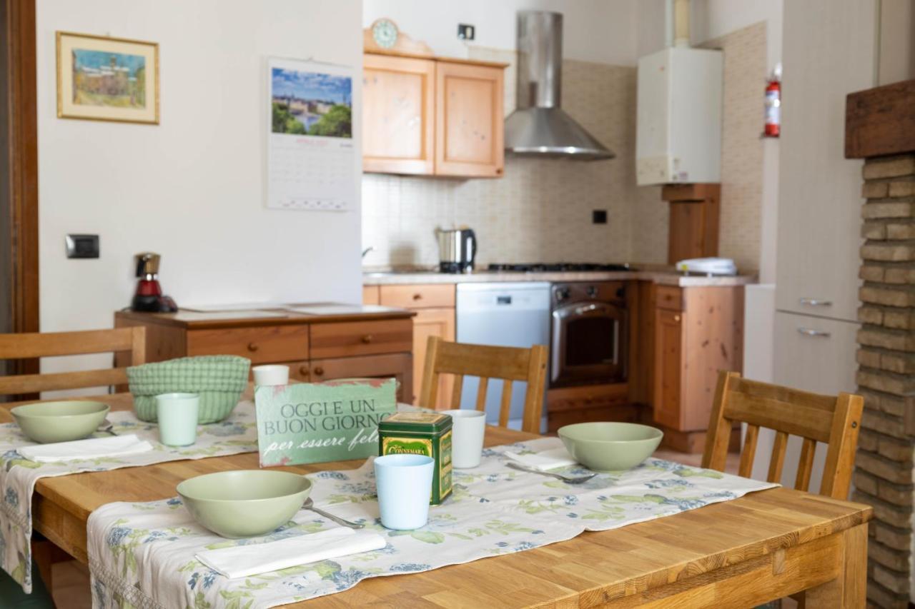 Haus Martina Apartment Desenzano del Garda Ngoại thất bức ảnh