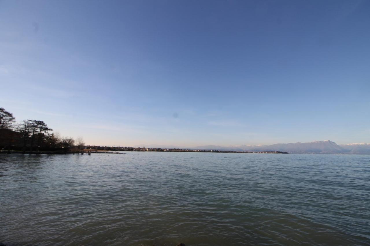 Haus Martina Apartment Desenzano del Garda Ngoại thất bức ảnh