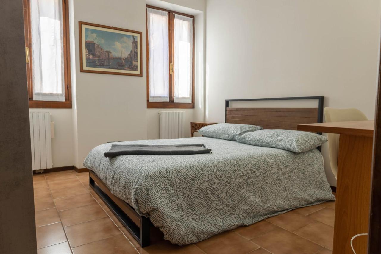 Haus Martina Apartment Desenzano del Garda Ngoại thất bức ảnh