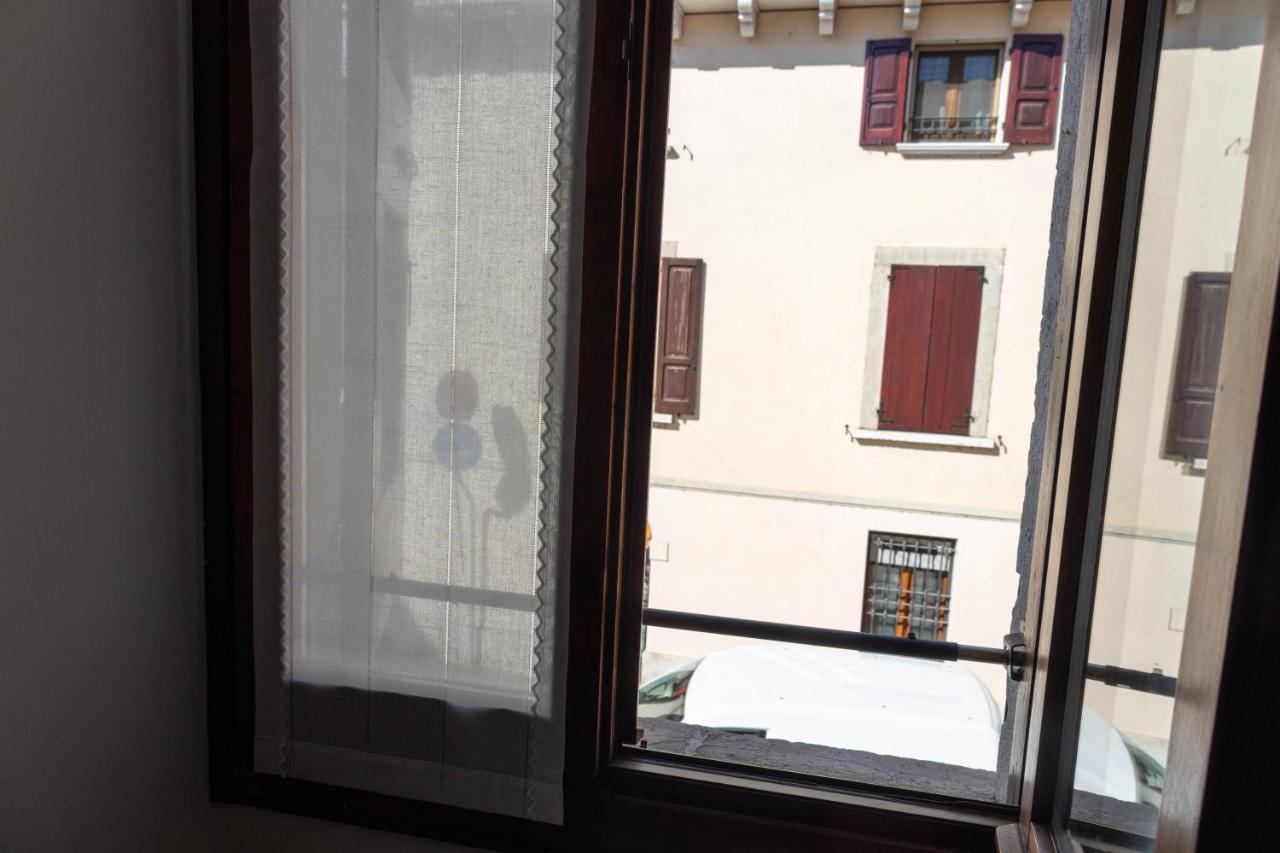 Haus Martina Apartment Desenzano del Garda Ngoại thất bức ảnh