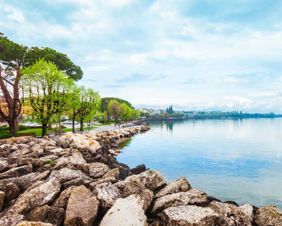 Haus Martina Apartment Desenzano del Garda Ngoại thất bức ảnh