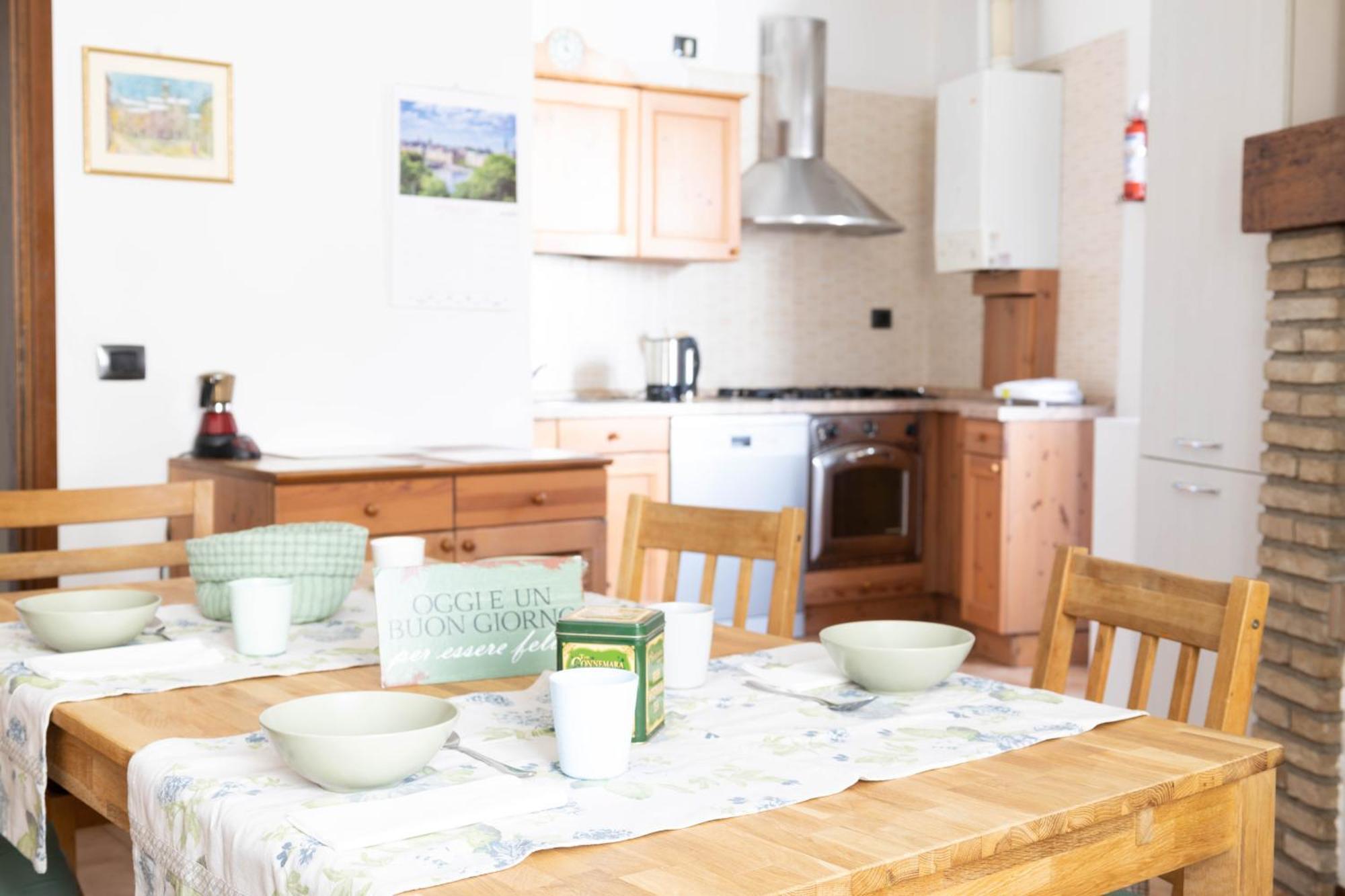 Haus Martina Apartment Desenzano del Garda Ngoại thất bức ảnh