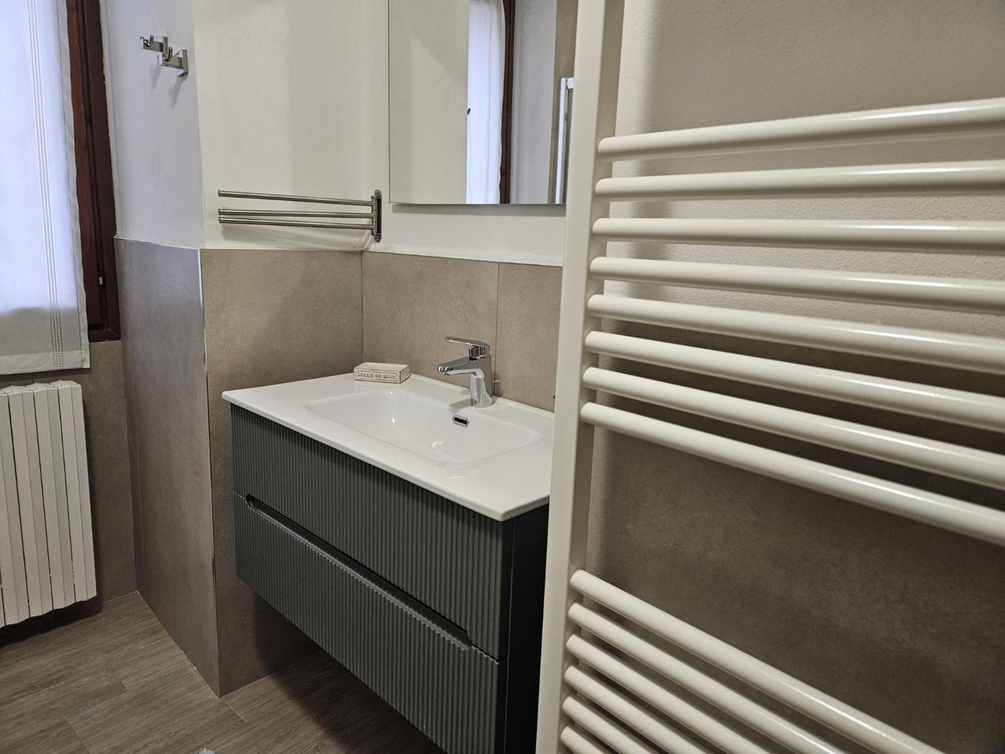 Haus Martina Apartment Desenzano del Garda Ngoại thất bức ảnh
